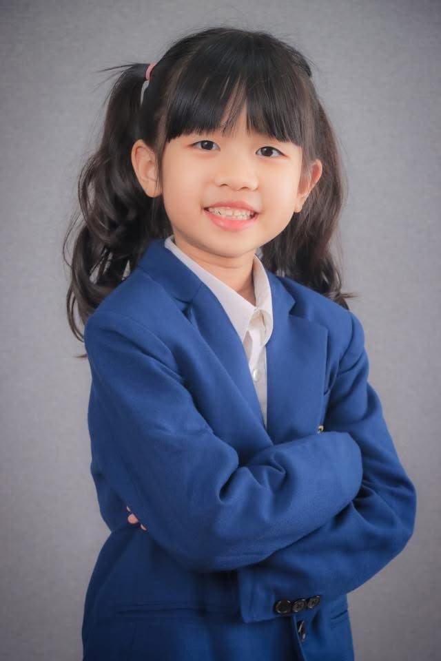 Lạc Lạc - họa sĩ nhí